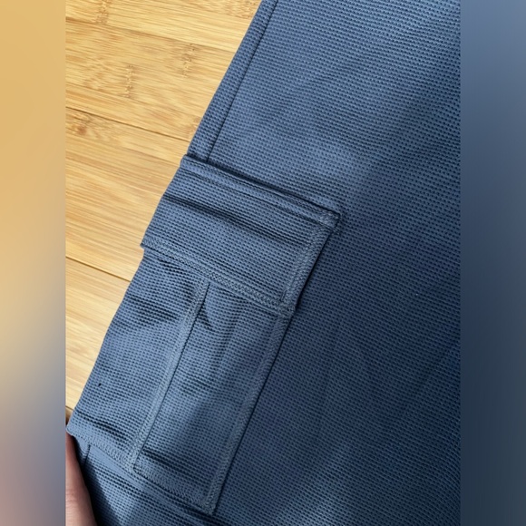 Aritzia TNA wafflex cargo pants - Picture 3 of 5